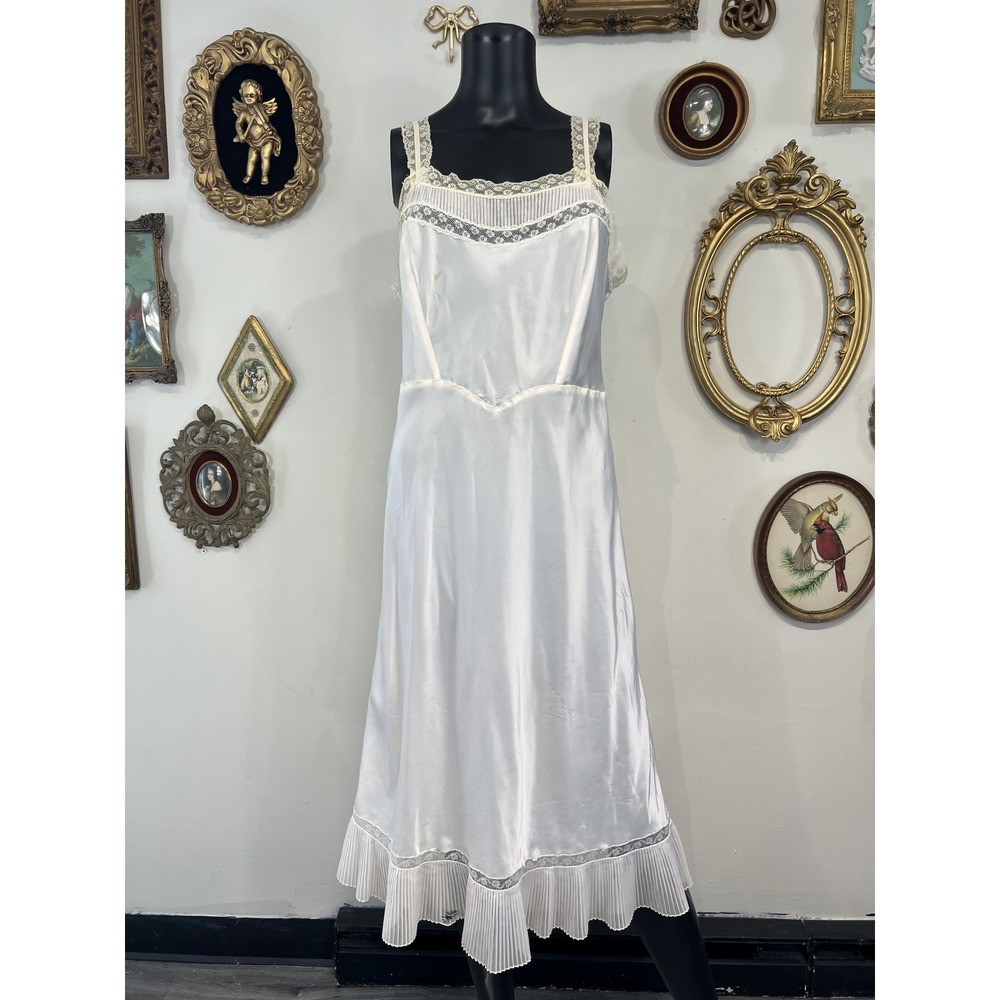 Antique 1940s Vintage Lace-Trimmed Slip Dress Size See Measurements